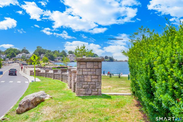 120 Maple Street, Branford, CT 06405