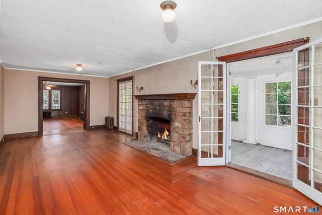120 Maple Street, Branford, CT 06405