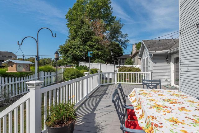 613 W Whitethorn Way, Bloomington, IN 47403