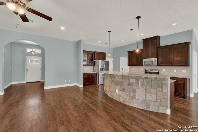 546 Melissa, New Braunfels, TX 78130