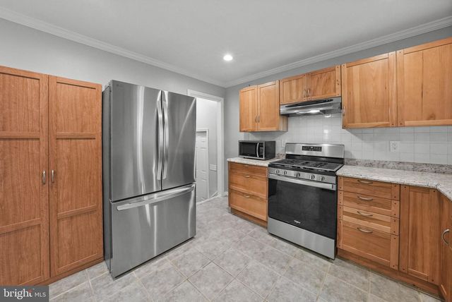 71 HARDWICK DR, Ewing, NJ 08638