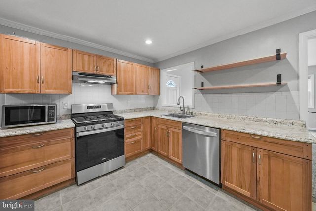 71 HARDWICK DR, Ewing, NJ 08638