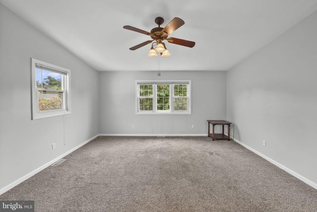 71 HARDWICK DR, Ewing, NJ 08638