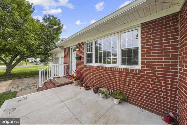 71 HARDWICK DR, Ewing, NJ 08638