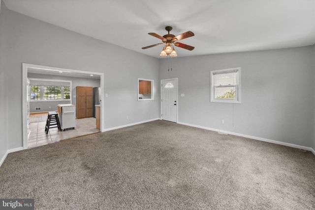 71 HARDWICK DR, Ewing, NJ 08638