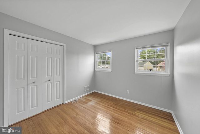 71 HARDWICK DR, Ewing, NJ 08638