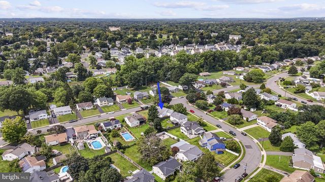 71 HARDWICK DR, Ewing, NJ 08638