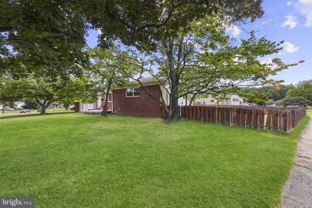 71 HARDWICK DR, Ewing, NJ 08638