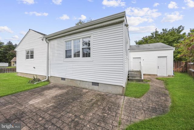71 HARDWICK DR, Ewing, NJ 08638