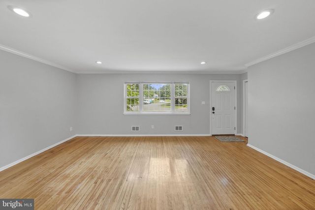 71 HARDWICK DR, Ewing, NJ 08638