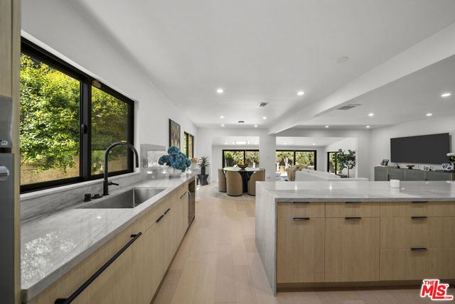 15431 Milbank Street, Encino, CA 91436