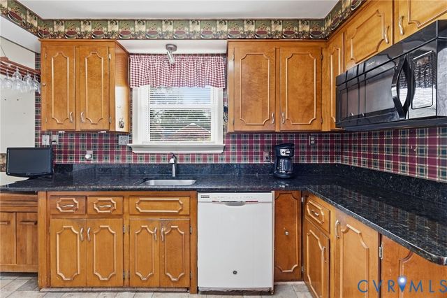 1100 Lake Ave, Richmond, VA 23226