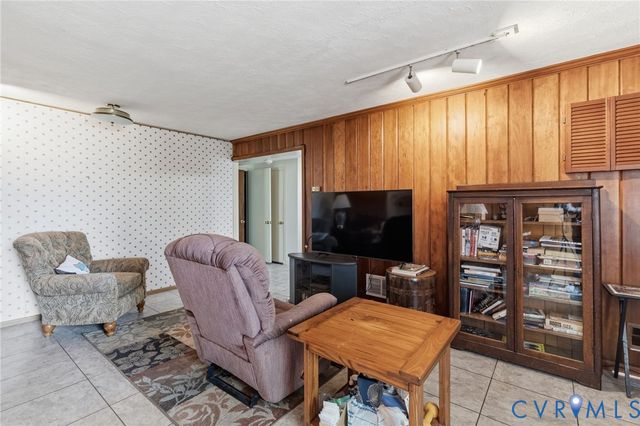 1100 Lake Ave, Richmond, VA 23226