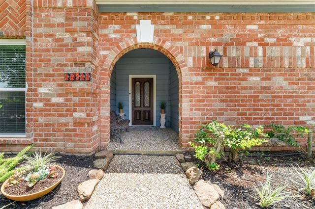 12511 Meadow Lake Drive, Houston, TX 77077