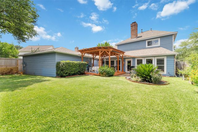 12511 Meadow Lake Drive, Houston, TX 77077