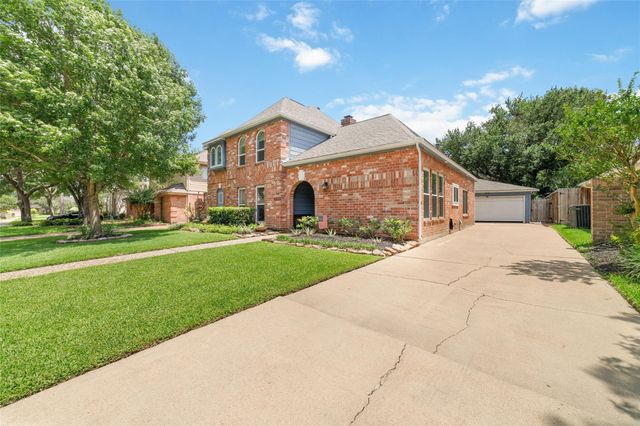 12511 Meadow Lake Drive, Houston, TX 77077