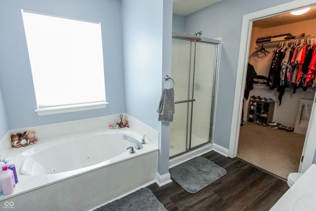 8005 Stoney Bend Court, Indianapolis, IN 46259