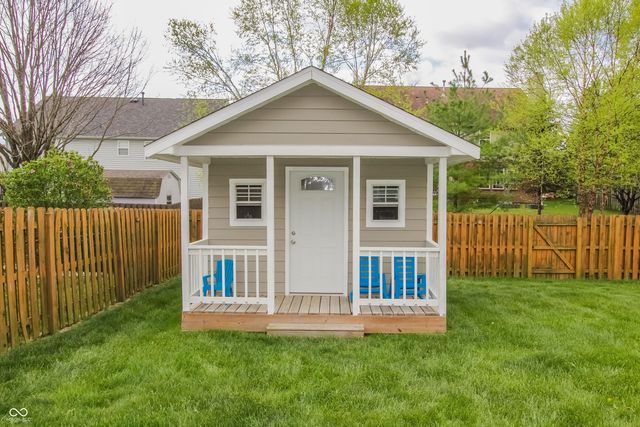 8005 Stoney Bend Court, Indianapolis, IN 46259