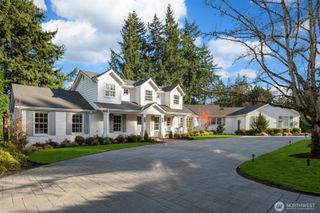 2242 79th Avenue NE, Medina, WA 98039