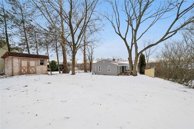 146 Michigan Ave, Lower Burrell, PA 15068