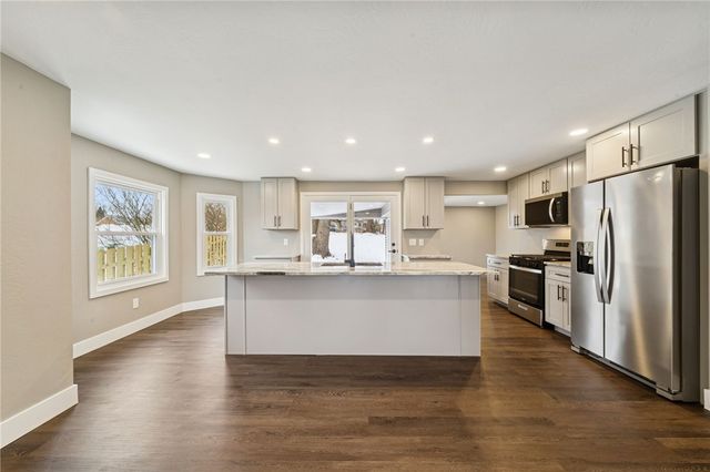 146 Michigan Ave, Lower Burrell, PA 15068