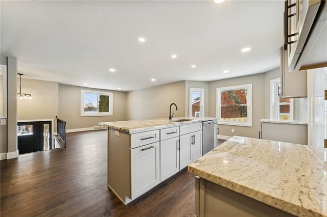 146 Michigan Ave, Lower Burrell, PA 15068