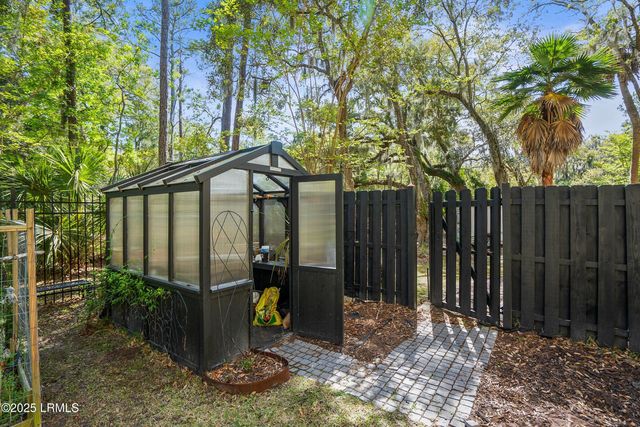 4 N Point Trail, Beaufort, SC 29907