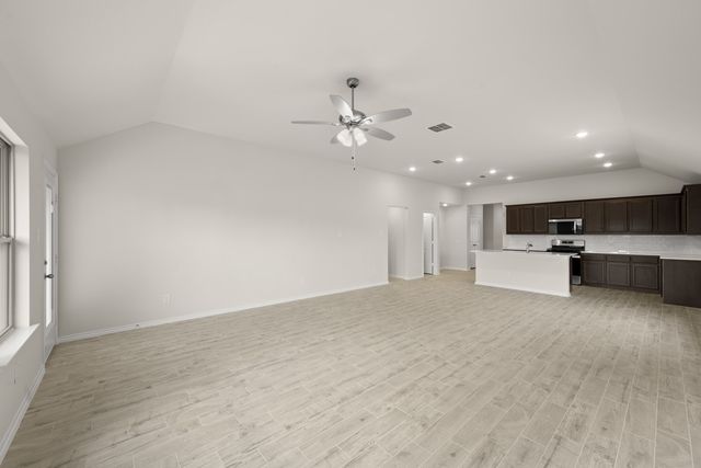 328 Dairy Way, Midlothian, TX 76065
