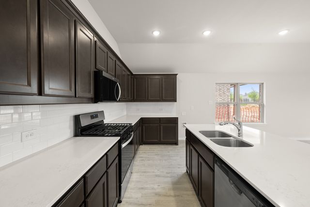 328 Dairy Way, Midlothian, TX 76065