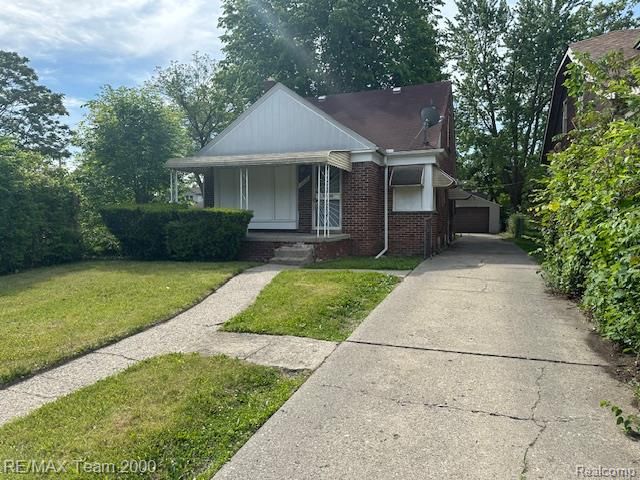 12620 Kilbourne Street, Detroit, MI 48213