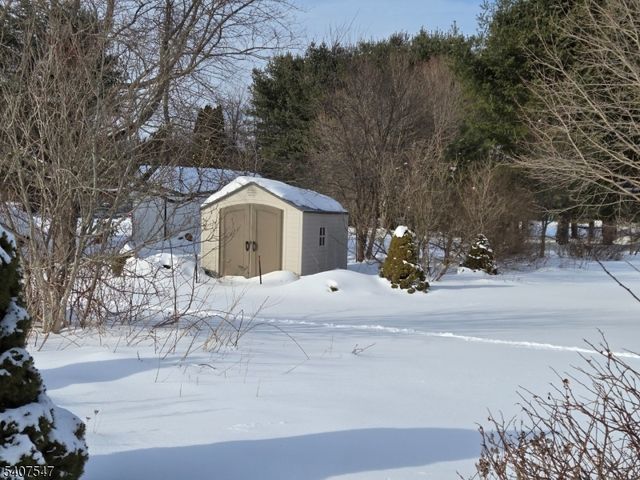 63 Halsey Rd, Hampton Twp., NJ 07860