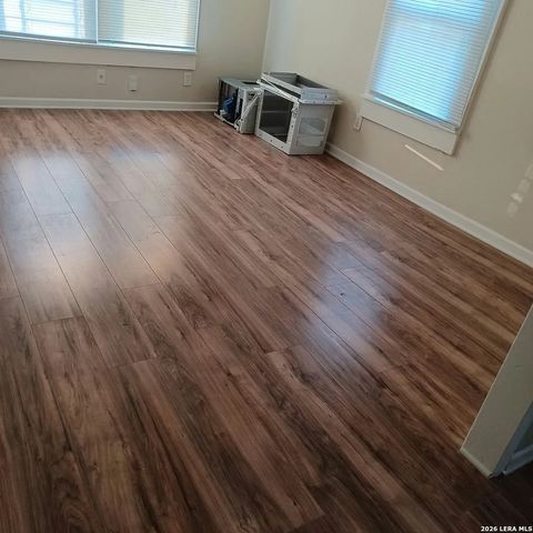 1701 DAWSON ST, San Antonio, TX 78202