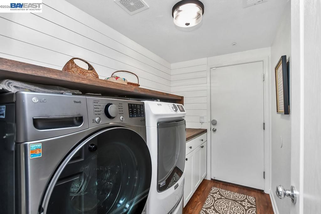 Image 15 of property listing at 244 Laird Pl, Brentwood, CA 94513