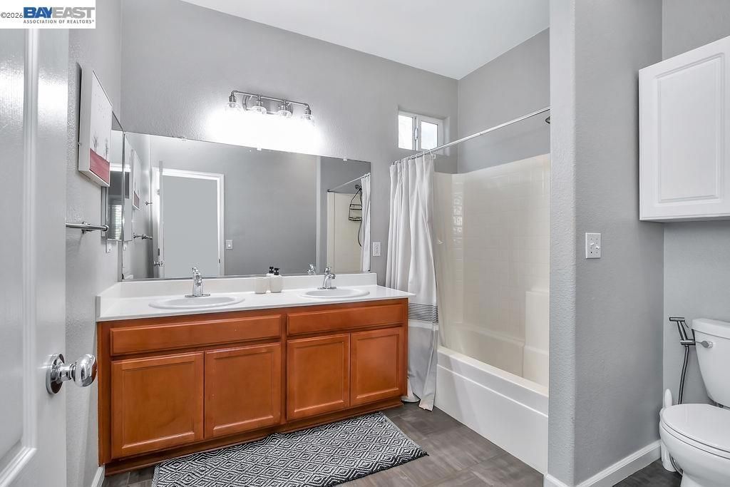 Image 21 of property listing at 244 Laird Pl, Brentwood, CA 94513