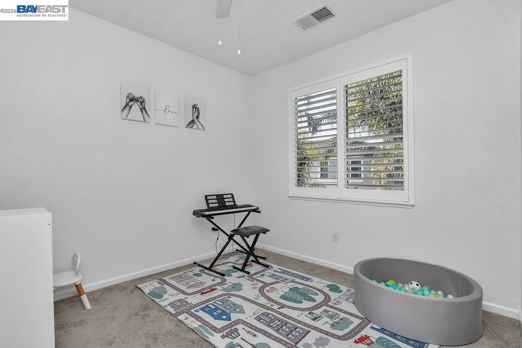 Image 28 of property listing at 244 Laird Pl, Brentwood, CA 94513