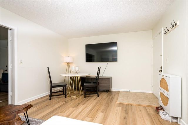 127 Lablanc Way NW, Atlanta, GA 30327