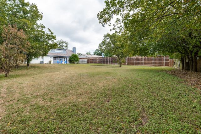 1308 Cochise Drive, Arlington, TX 76012