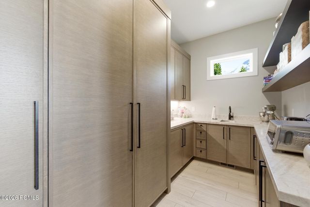 9391 S Granite Vista Drive, Cottonwood Heights, UT 84092
