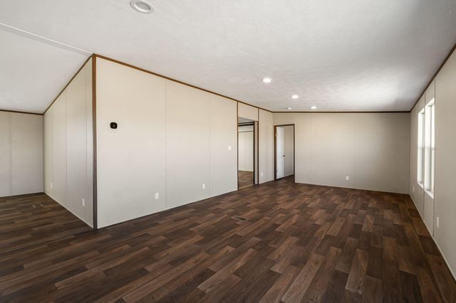 43 Washington Loop, Moriarty, NM 87035