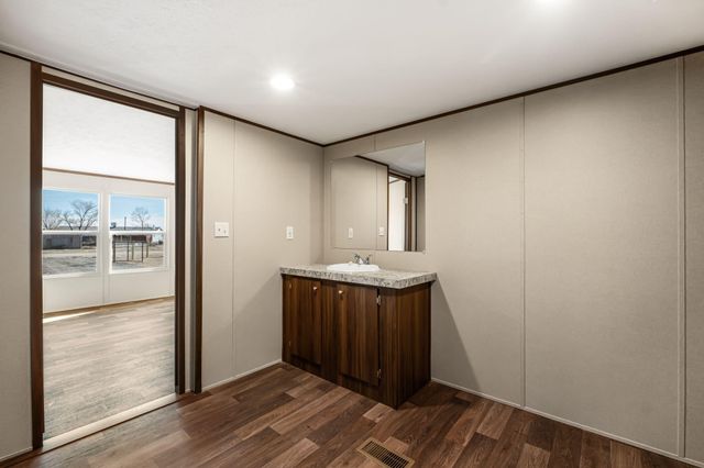 43 Washington Loop, Moriarty, NM 87035