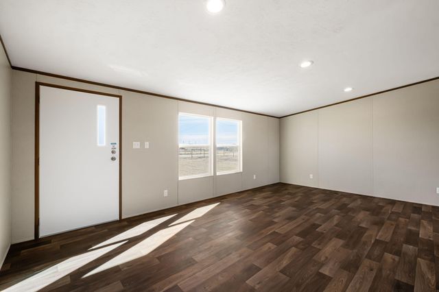 43 Washington Loop, Moriarty, NM 87035