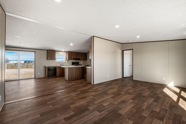 43 Washington Loop, Moriarty, NM 87035