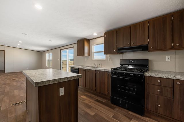 43 Washington Loop, Moriarty, NM 87035