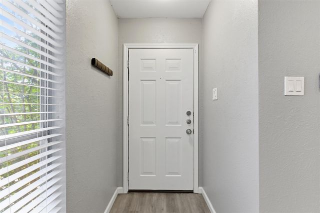 8101 Dowling CV B, Austin, TX 78745