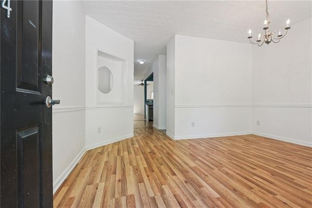 514 Berckman Drive NW, Lilburn, GA 30047