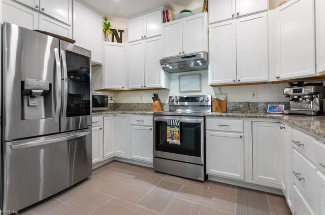 818 Brookside ARCH, Chesapeake, VA 23322