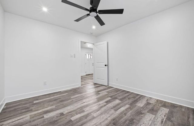 911 Bennington Street, Houston, TX 77022