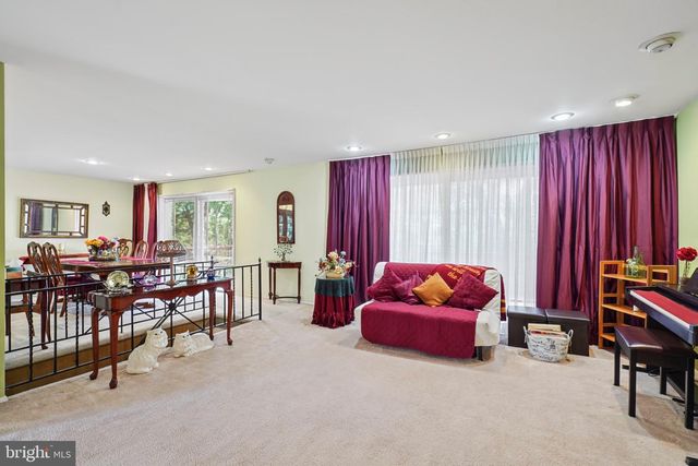 4 PEACHTREE CT, Baltimore, MD 21208