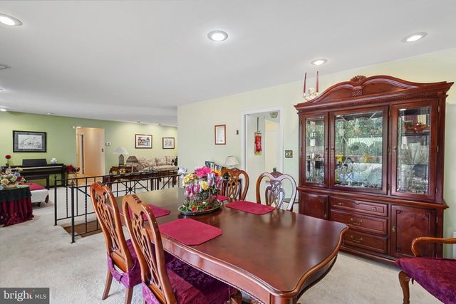 4 PEACHTREE CT, Baltimore, MD 21208