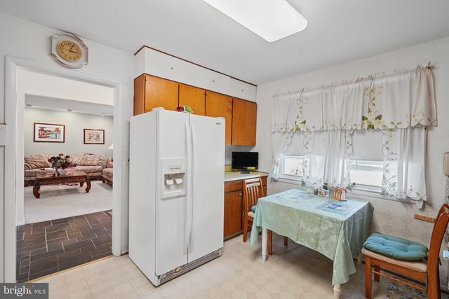4 PEACHTREE CT, Baltimore, MD 21208